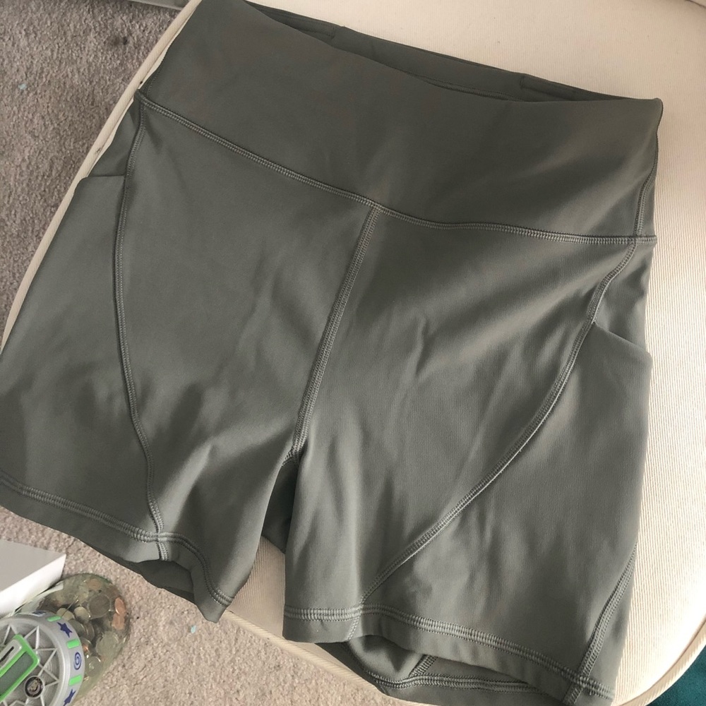 Fast and free short 6” Non-Reflective in Sage